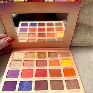 IBY Super Bloom Eyeshadow Palette NEW